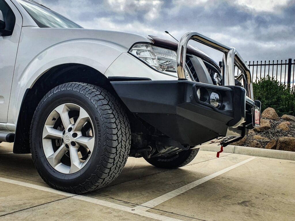 Falcon Bar ห่วงสาม บน Nissan D40 STX 550 · ภาพตัวอย่าง